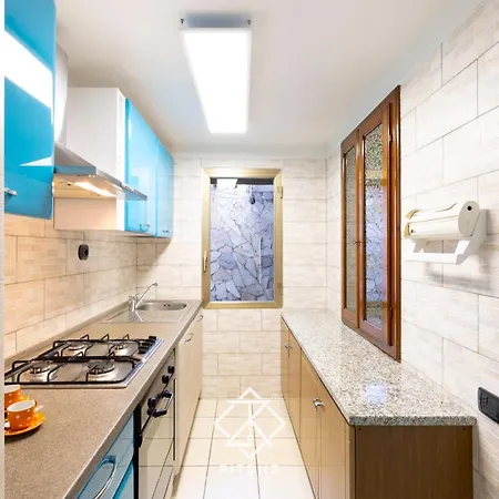 Semesterbostad Casa Flo *