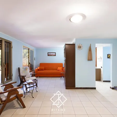 Semesterbostad Casa Flo *